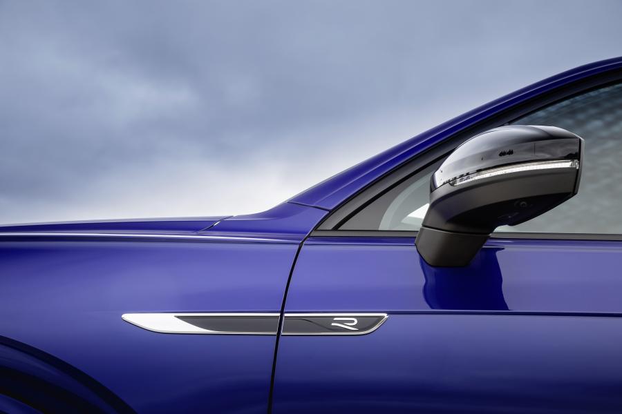 Детали экстерьера Volkswagen Touareg R 2020 года  (WW) (фото 14 из 61)